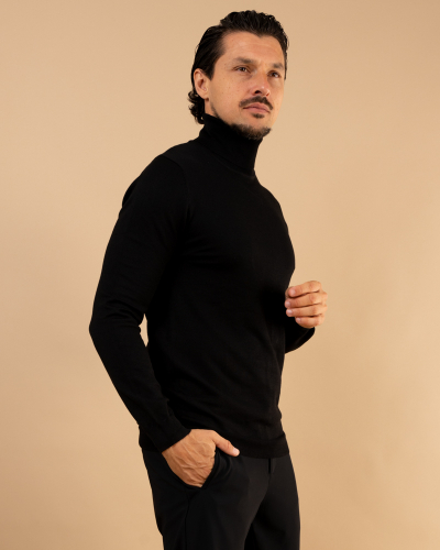 Pull col roulé