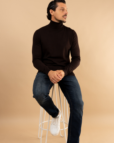 Pull col roulé