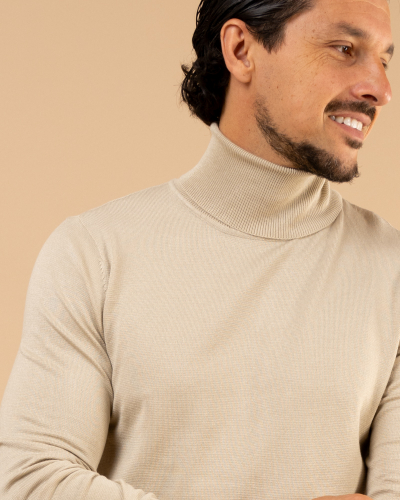 Pull col roulé