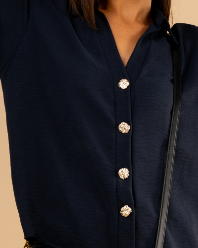 Chemise v boutons