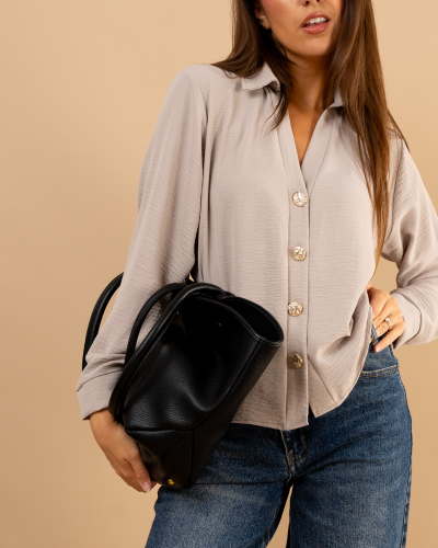 Chemise v boutons