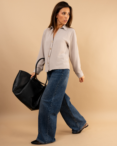 Chemise v boutons