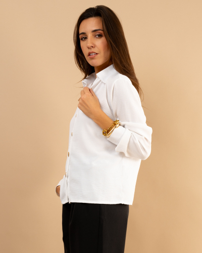 Chemise v boutons