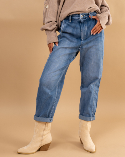 Slouchy