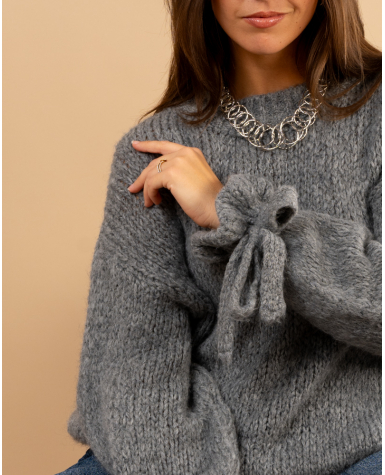 Pull manches nœud laine