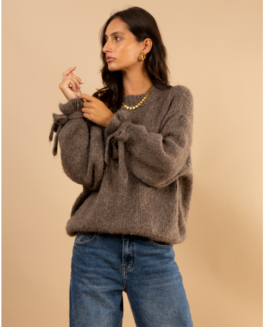 Pull manches nœud laine