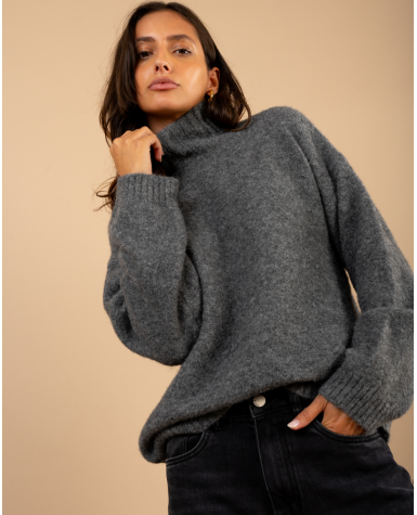 Pull laine col montant