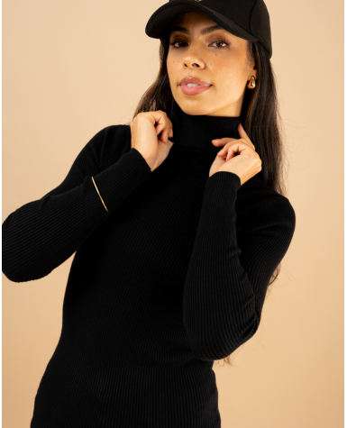 Pull côtelé col roulé