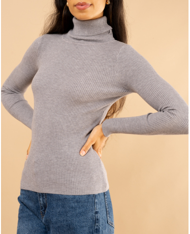 Pull côtelé col roulé