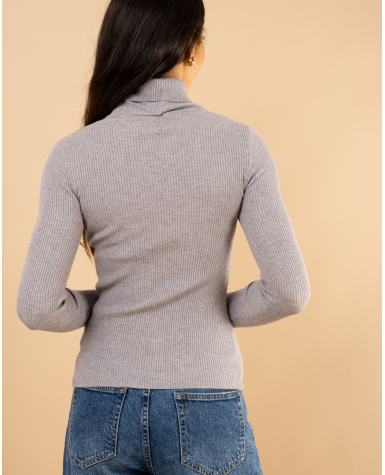 Pull côtelé col roulé