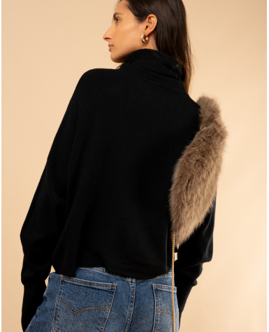 Pull court col roulé