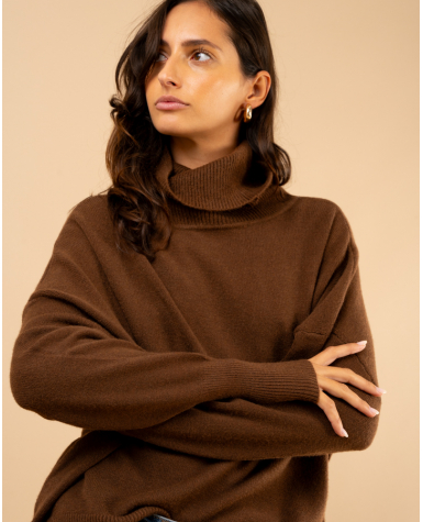 Pull court col roulé