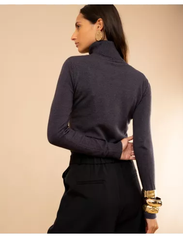 Pull col roulé