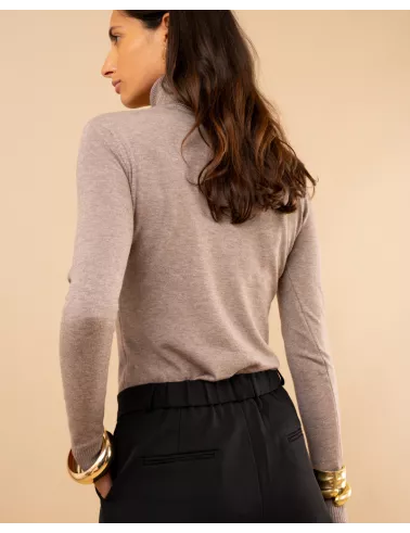Pull col roulé