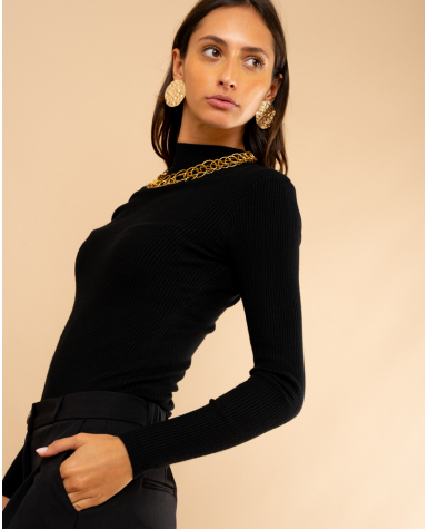 Pull côtelé col haut