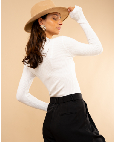 Pull côtelé col haut