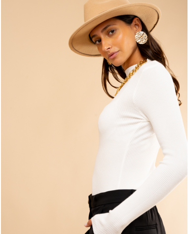 Pull côtelé col haut