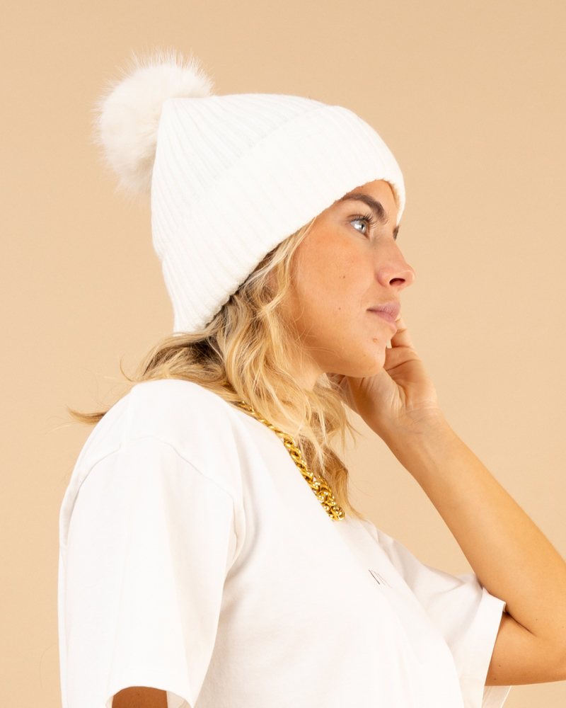 Bonnet pompon