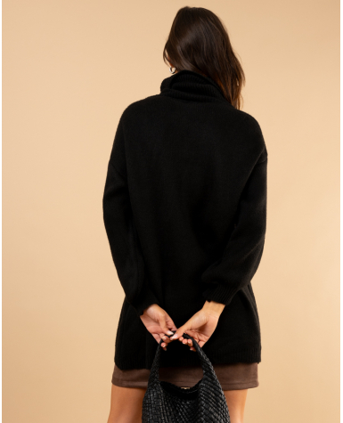 Pull long col roulé