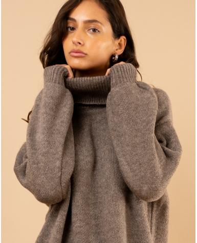 Pull long col roulé Pull long col roulé