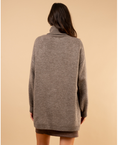 Pull long col roulé Pull long col roulé