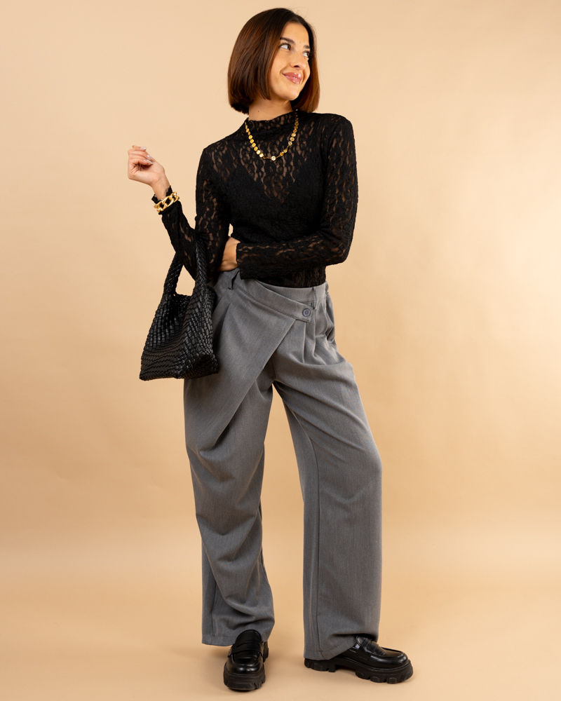 Pantalon bouton côté Pantalon bouton côté