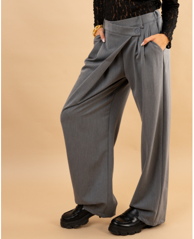 Pantalon bouton côté Pantalon bouton côté