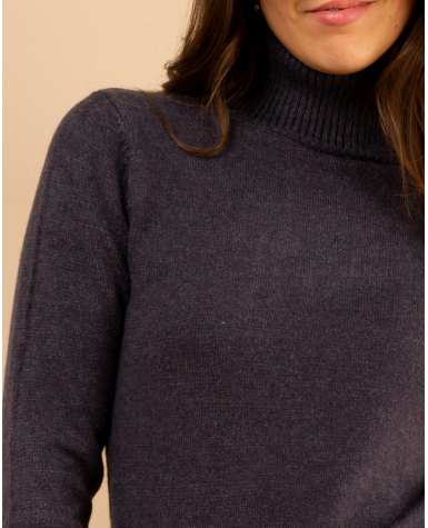 Pull col roulé