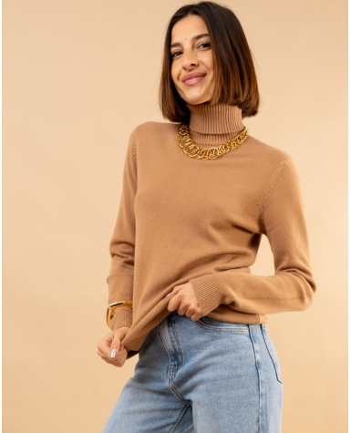 Pull col roulé