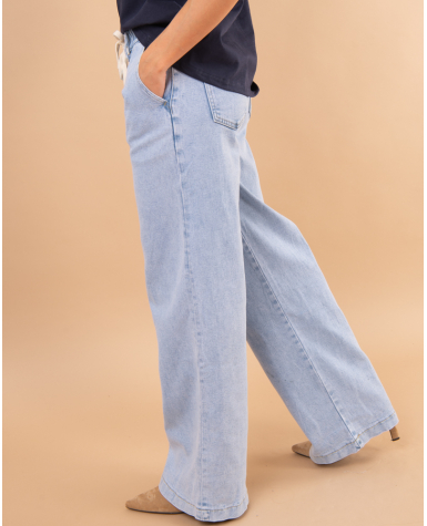 Jean bleu large lacet