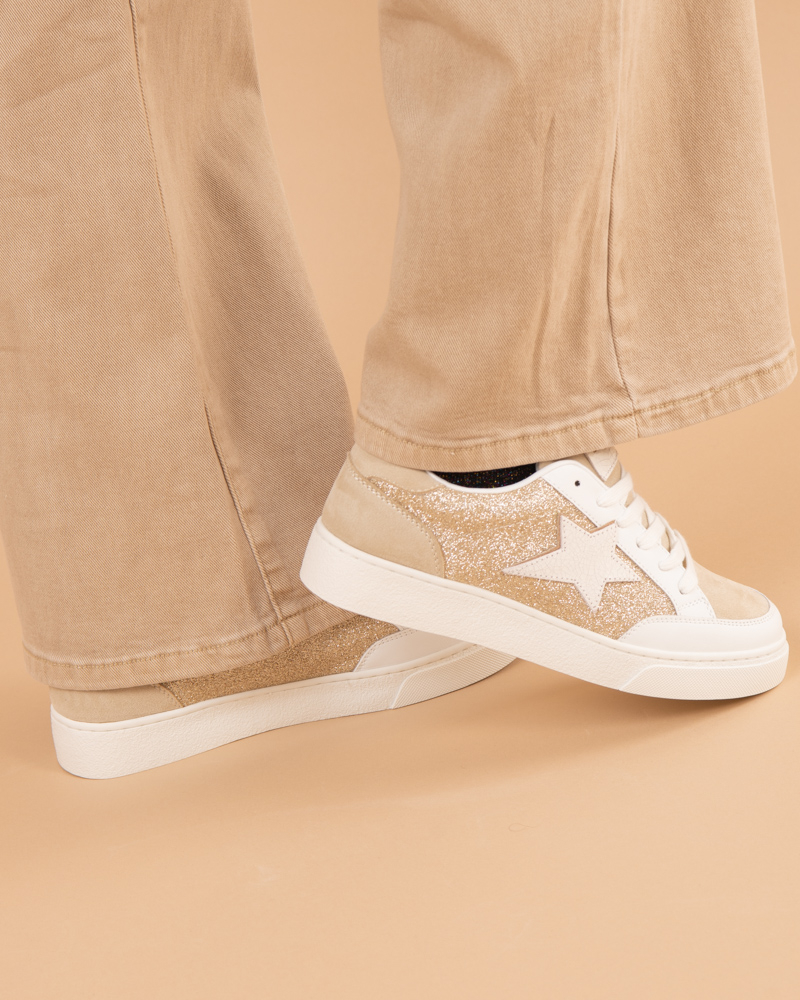 Baskets étoile dorée