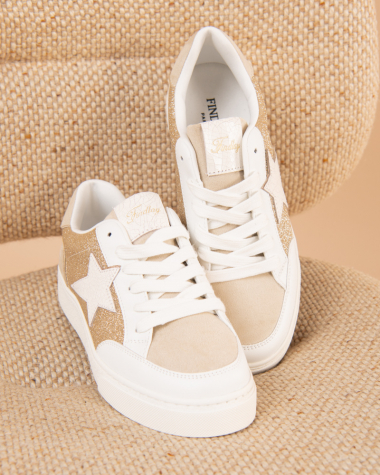 Baskets étoile dorée