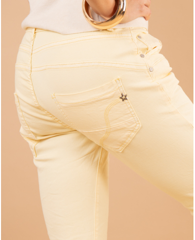 Jean boyfriend couleur