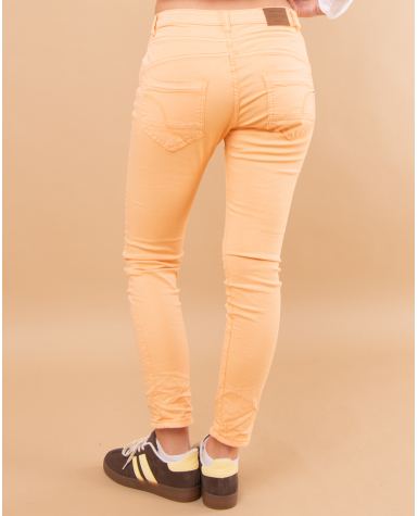 Jean boyfriend couleur