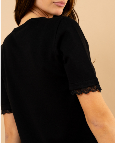 T-shirt maille dentelle T-shirt maille dentelle