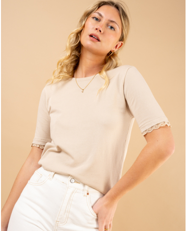 T-shirt maille dentelle T-shirt maille dentelle