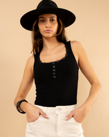 Body boutons dentelle