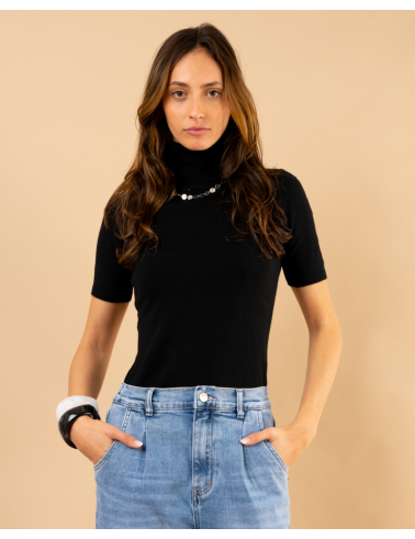 Pull col roulé manches courtes