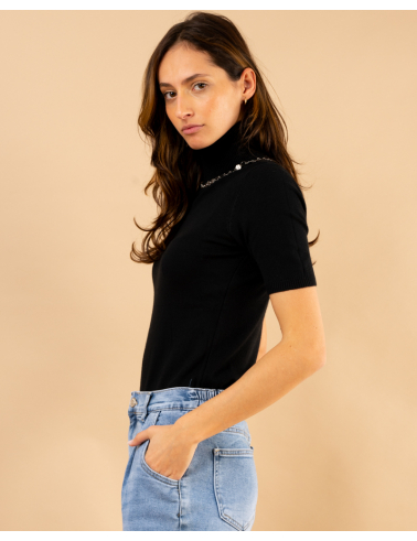 Pull col roulé manches courtes