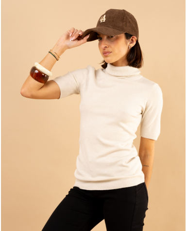 Pull col roulé manches courtes