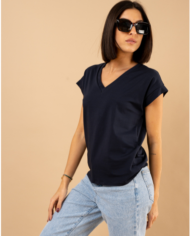 T-shirt col en v T-shirt col en v