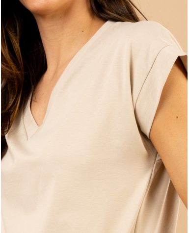 T-shirt col en v T-shirt col en v