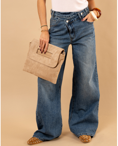 Jean boutons décalés