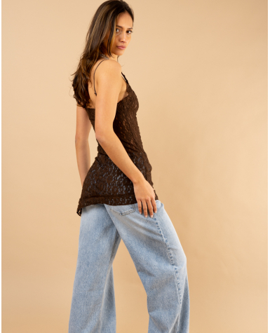 Top dentelle asymétrique