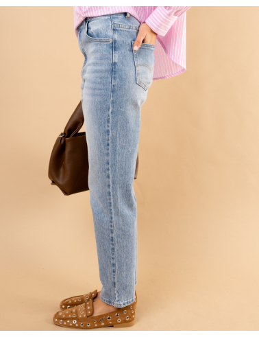 Jean mom