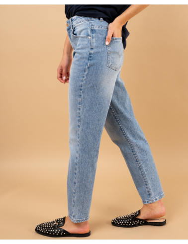 Jean mom