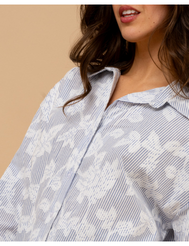 Chemise fleurs brodées