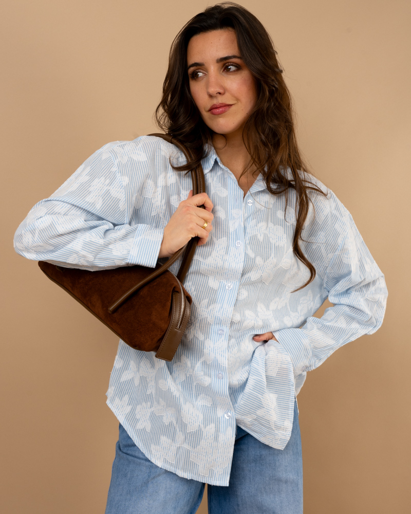 Chemise fleurs brodées