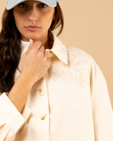 Chemise brodée