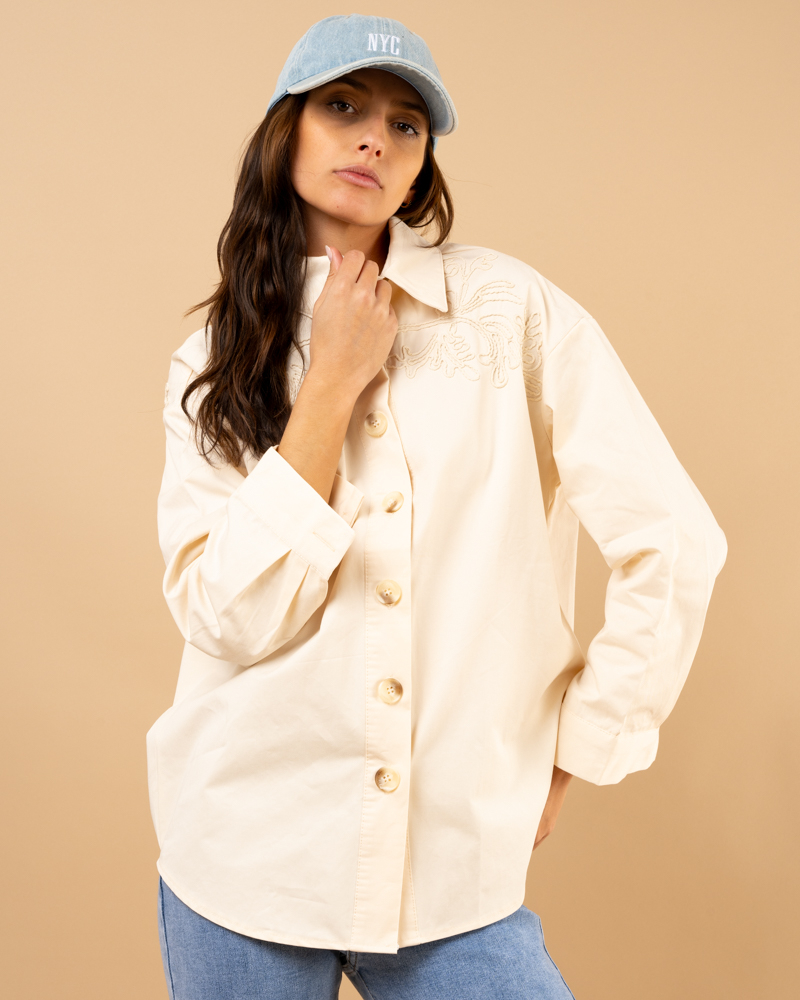 Chemise brodée